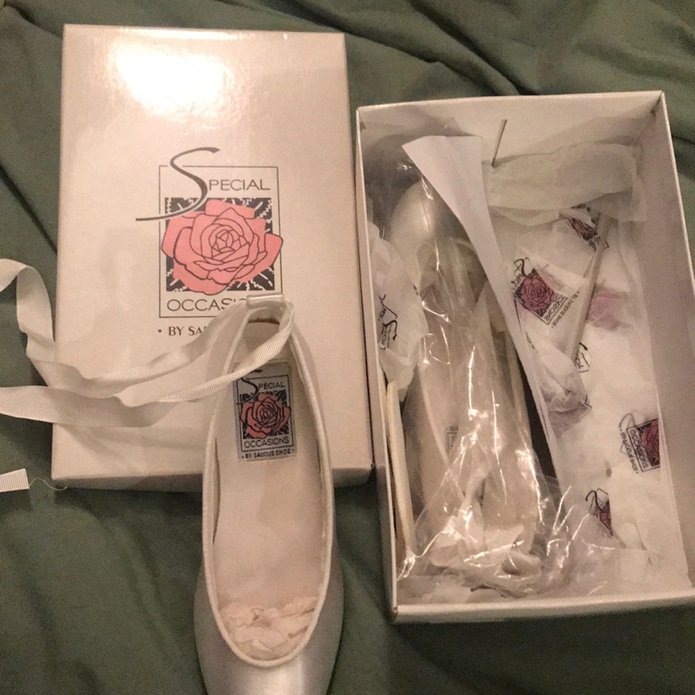 Girls sz 13 white satin shoes ballet slipper style